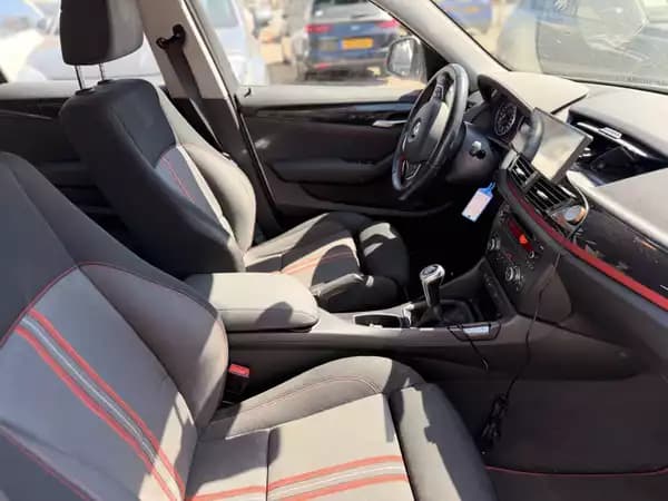 BMW X1 Sport 20d 184 SDrive - Photo 3