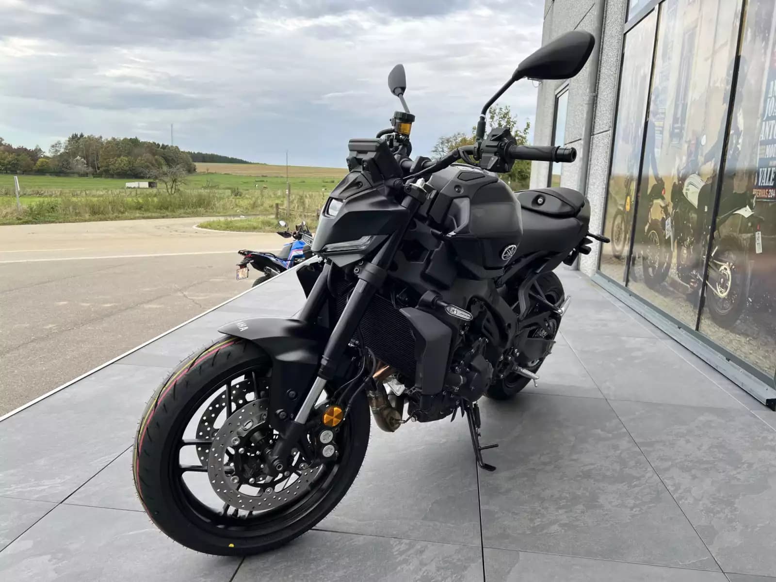 Yamaha MT-09 Y-AMT - Photo 1