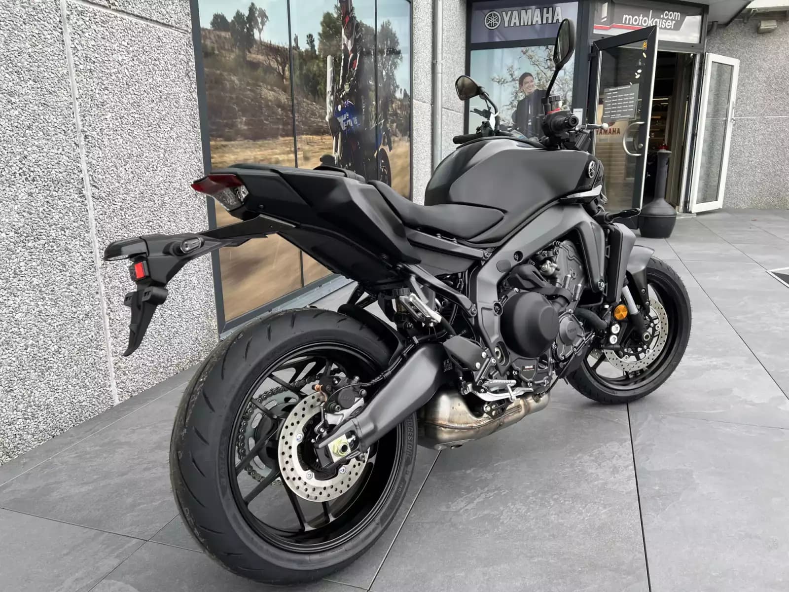 Yamaha MT-09 Y-AMT - Photo 1