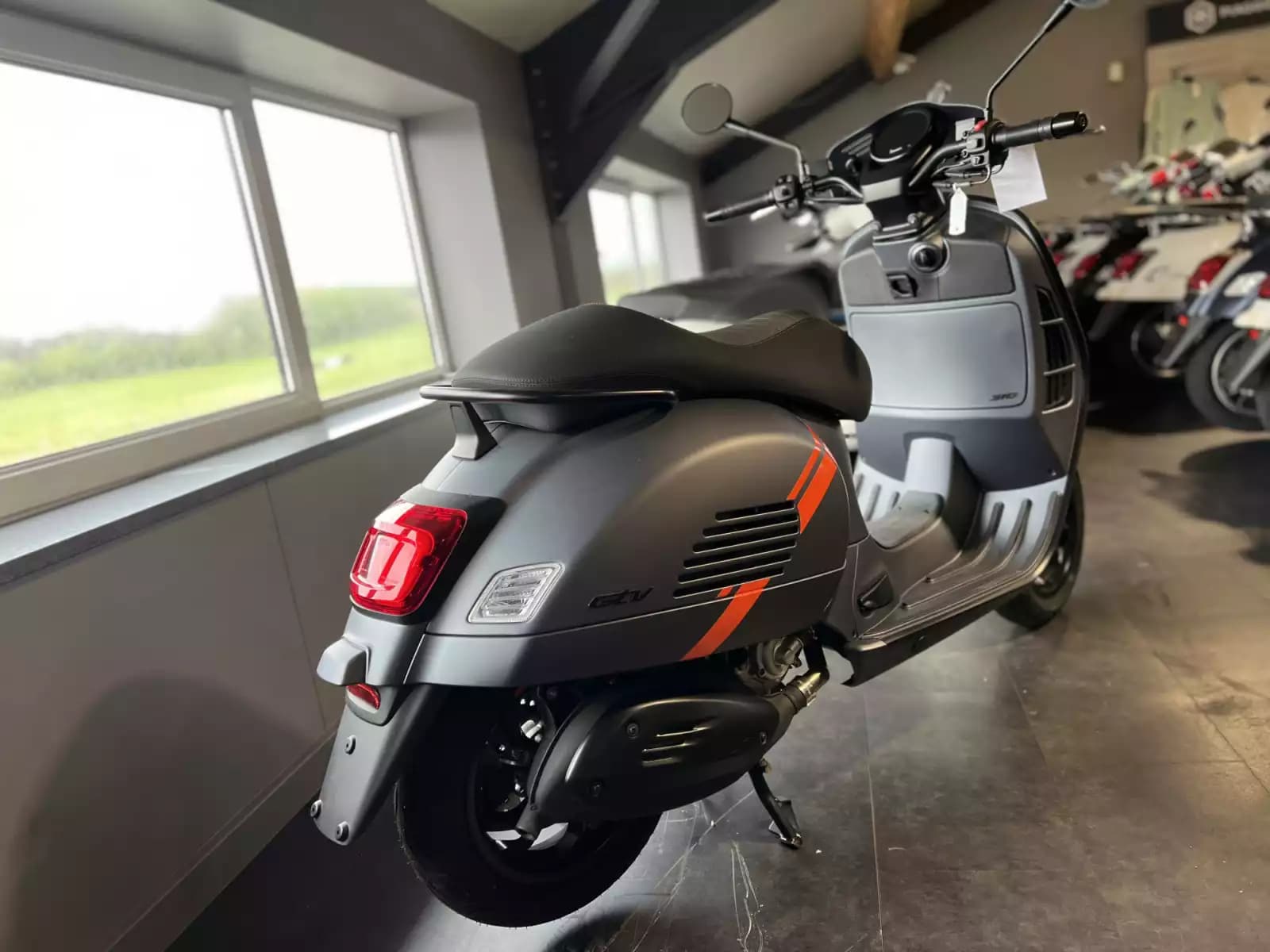 Vespa GTV 310 - Photo 1