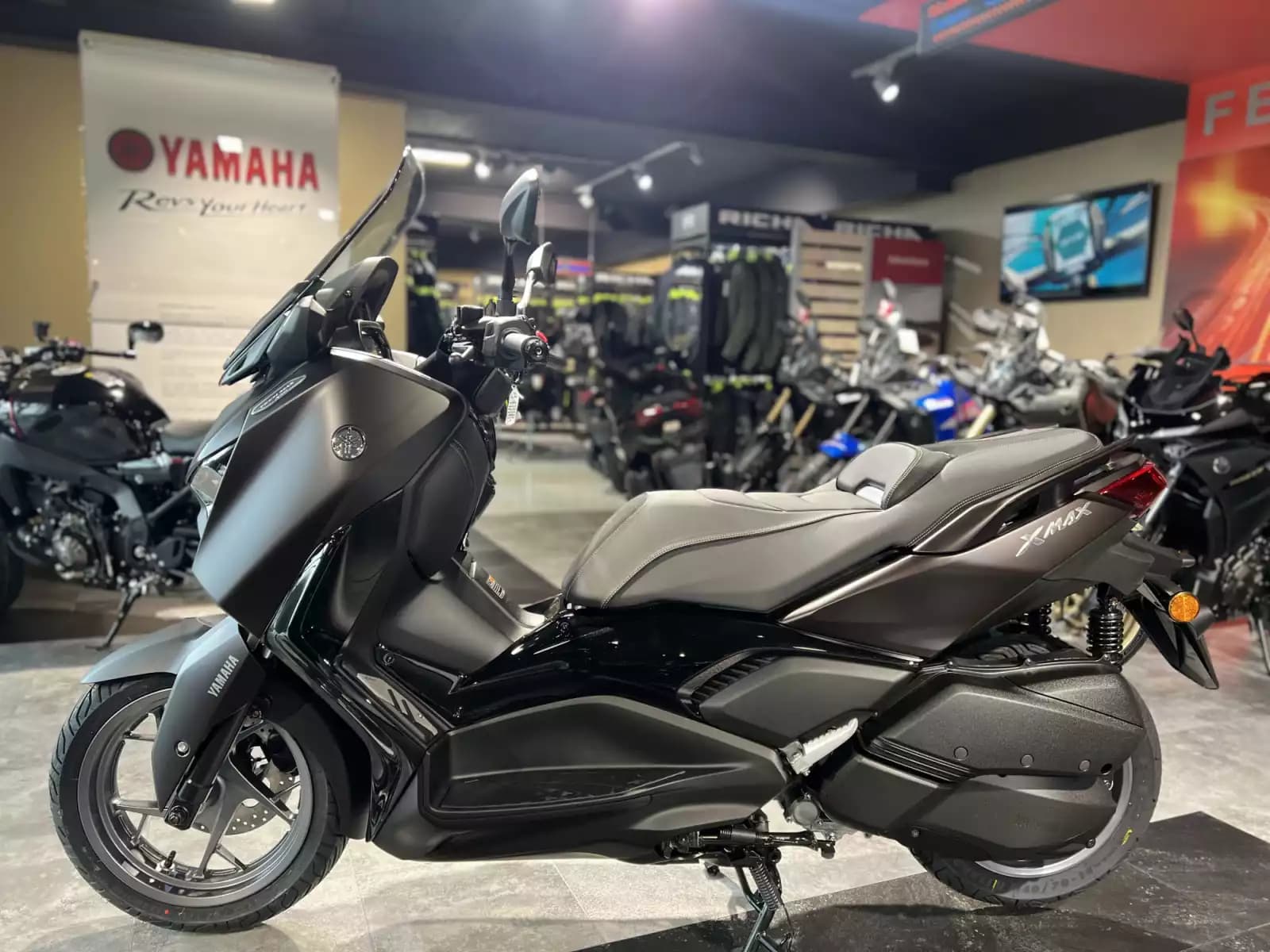 Yamaha X-Max 300 TECH MAX - Photo 1