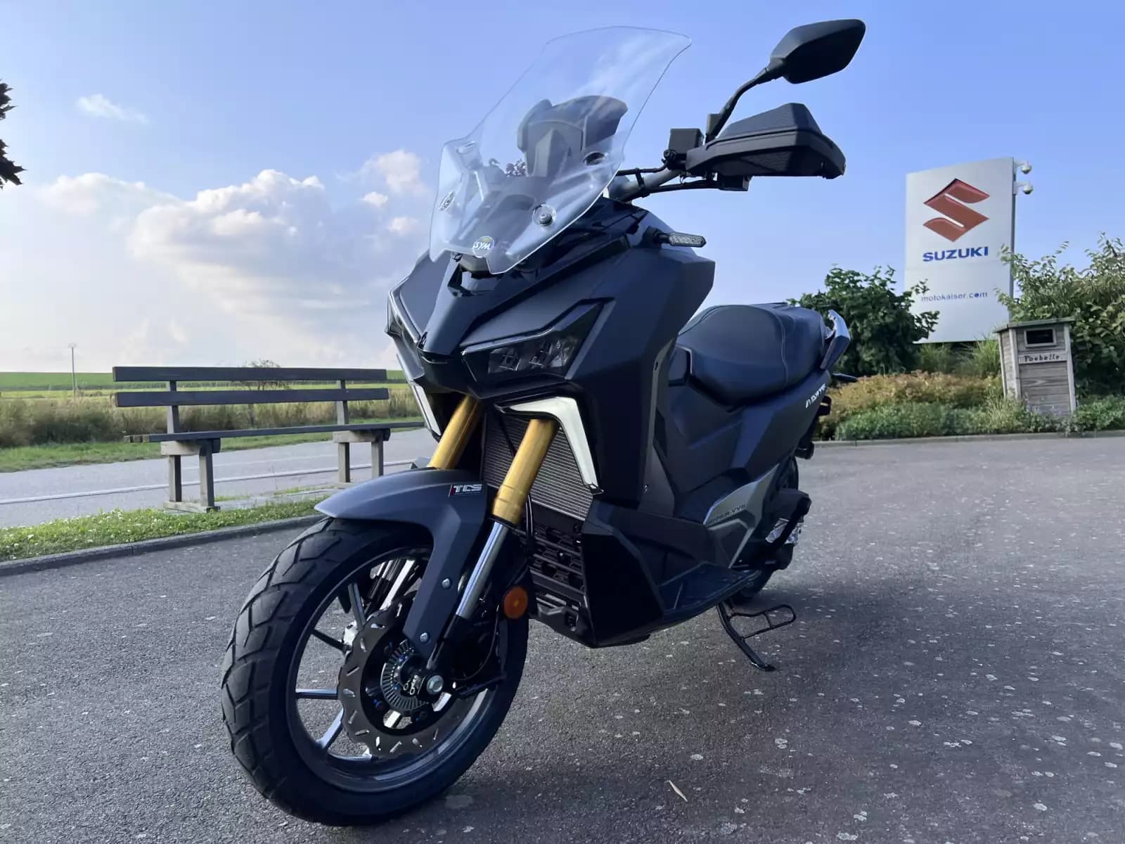 SYM ADX TG 400 - Photo 1