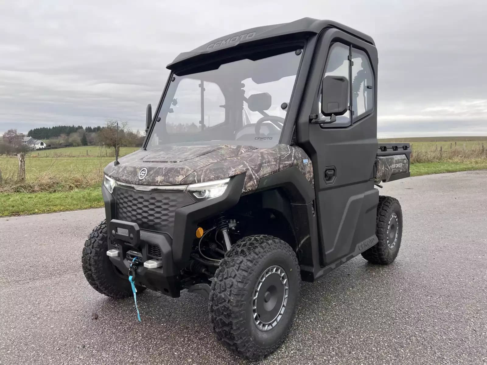 CF Moto UForce 600 EV All Terrain L7 Full cabine glass 60 km/h autonomie + 100 Km - Photo 1