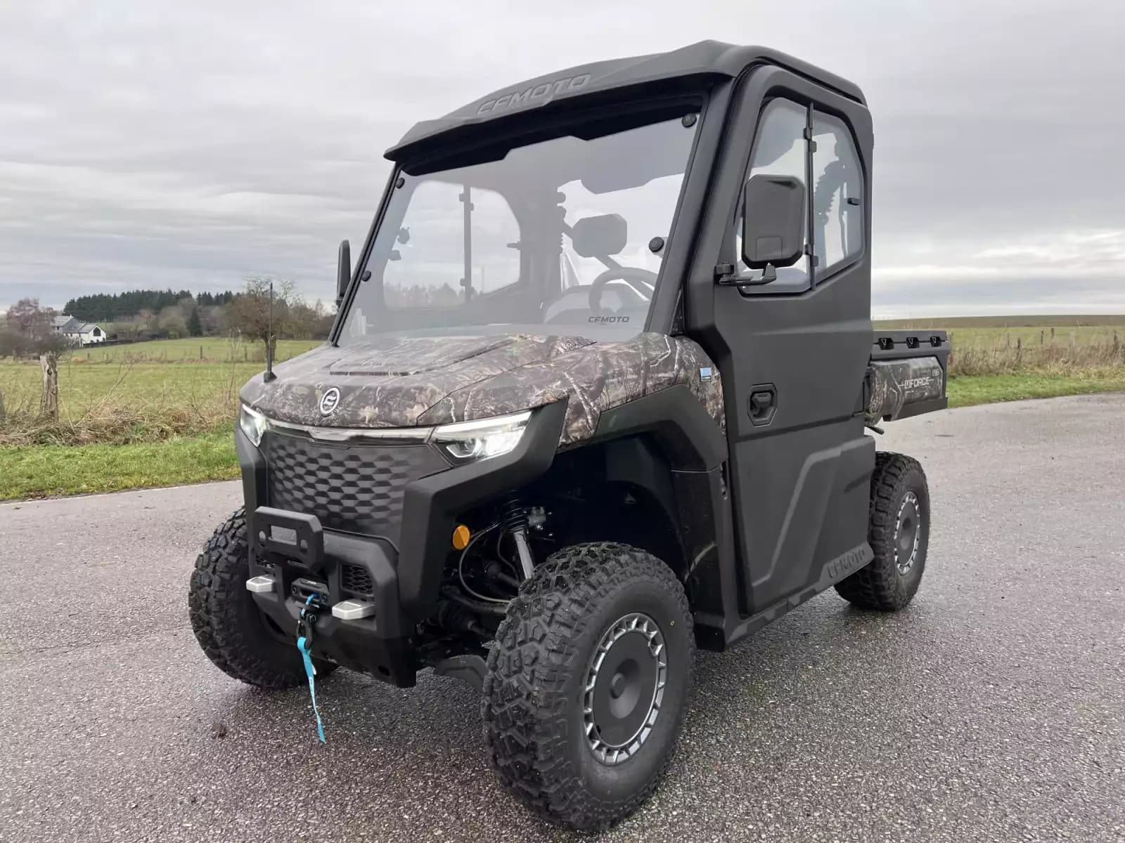 CF Moto UForce 600 EV Off Road L7 Full cabine glass 60 km/h autonomie + 100 Km - Photo 1