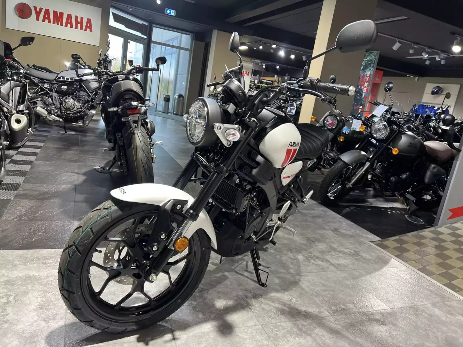 Yamaha XSR 125 - Photo 1
