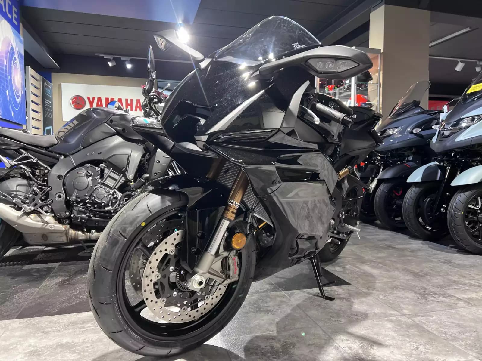 Yamaha R9 - Photo 1