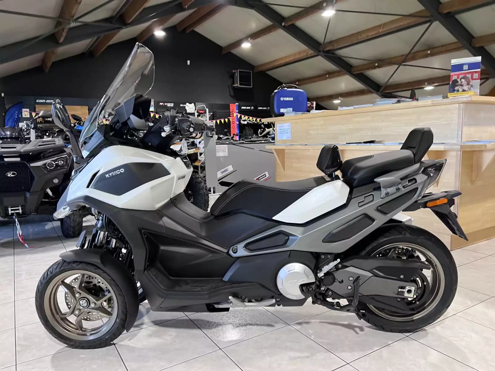 Kymco CV3 575 - Photo 1