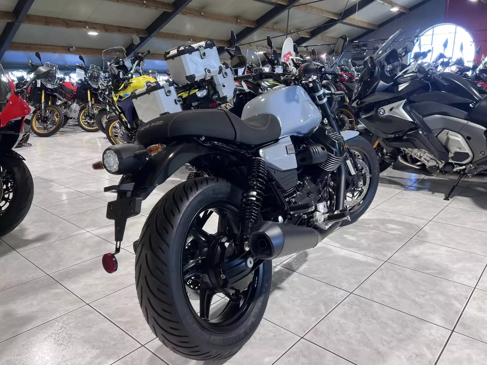 Moto Guzzi V 7 SPORT - Photo 1