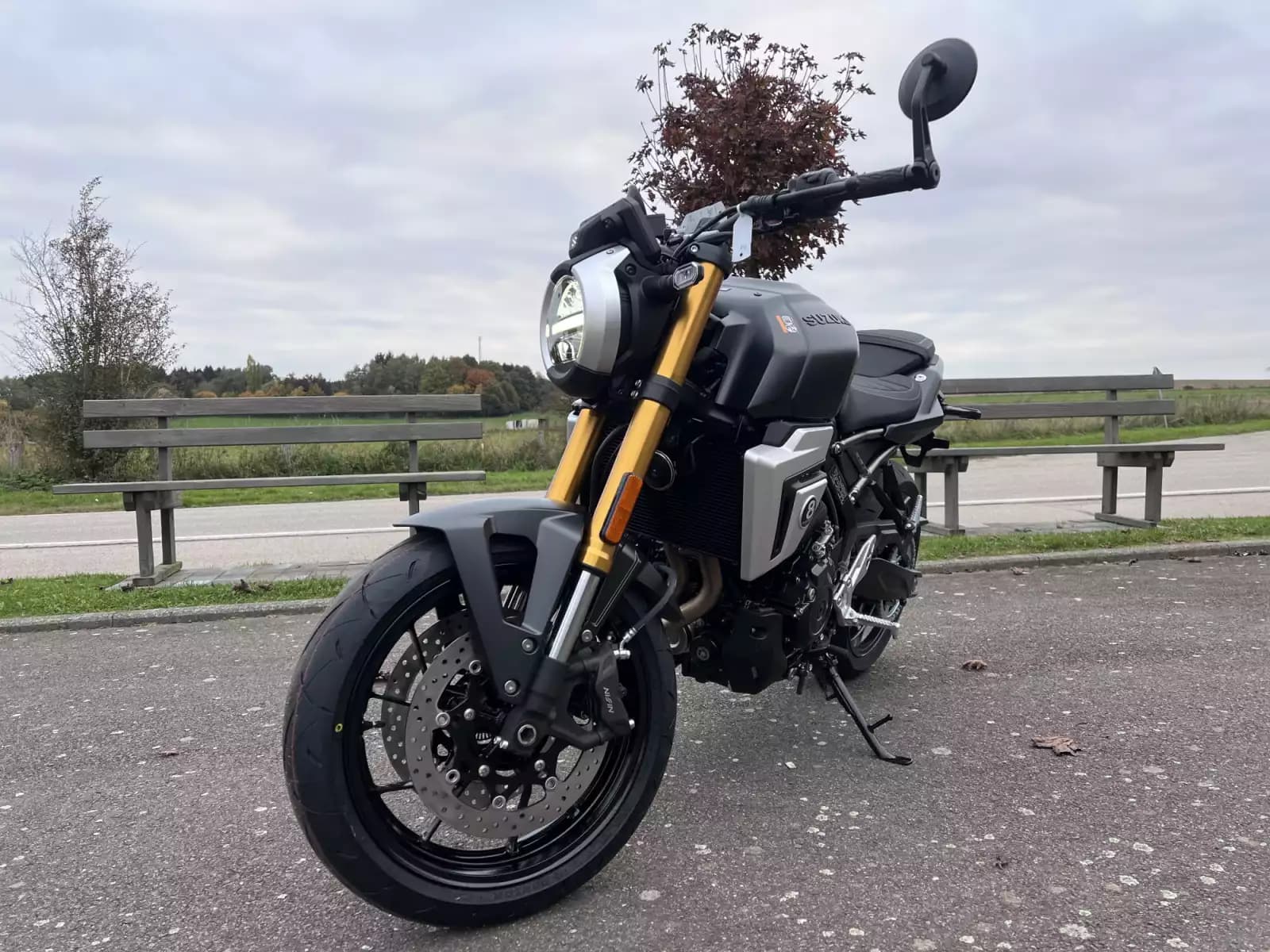 Suzuki GSX-8T - Photo 1