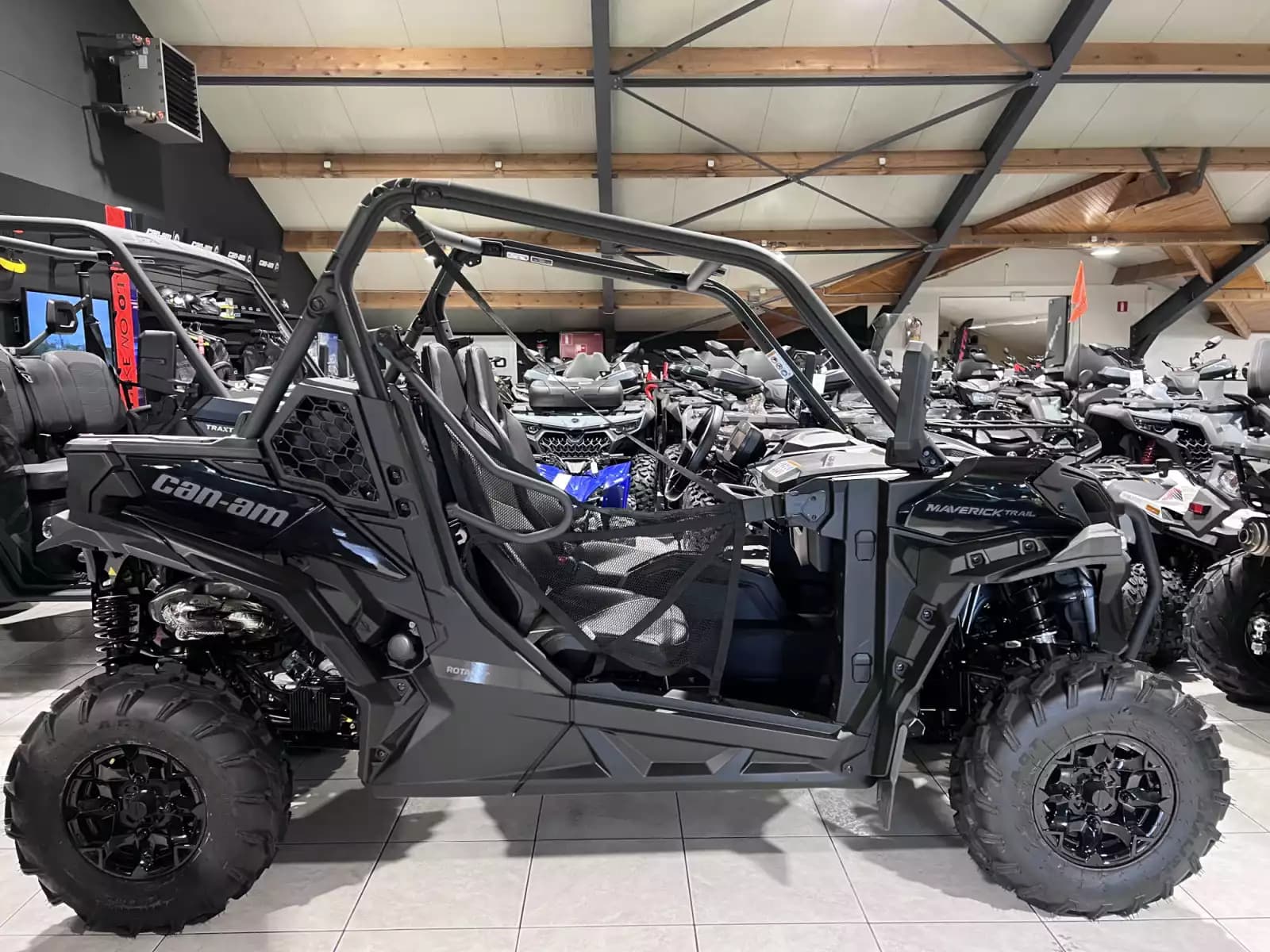 Can Am Maverick Trail DPS 50 HD 700 T2b ABS + 60Km/h MY25 - Photo 1