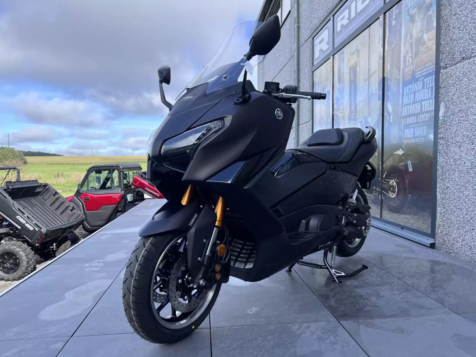 Yamaha TMAX 560 TECHMAX - Photo 1