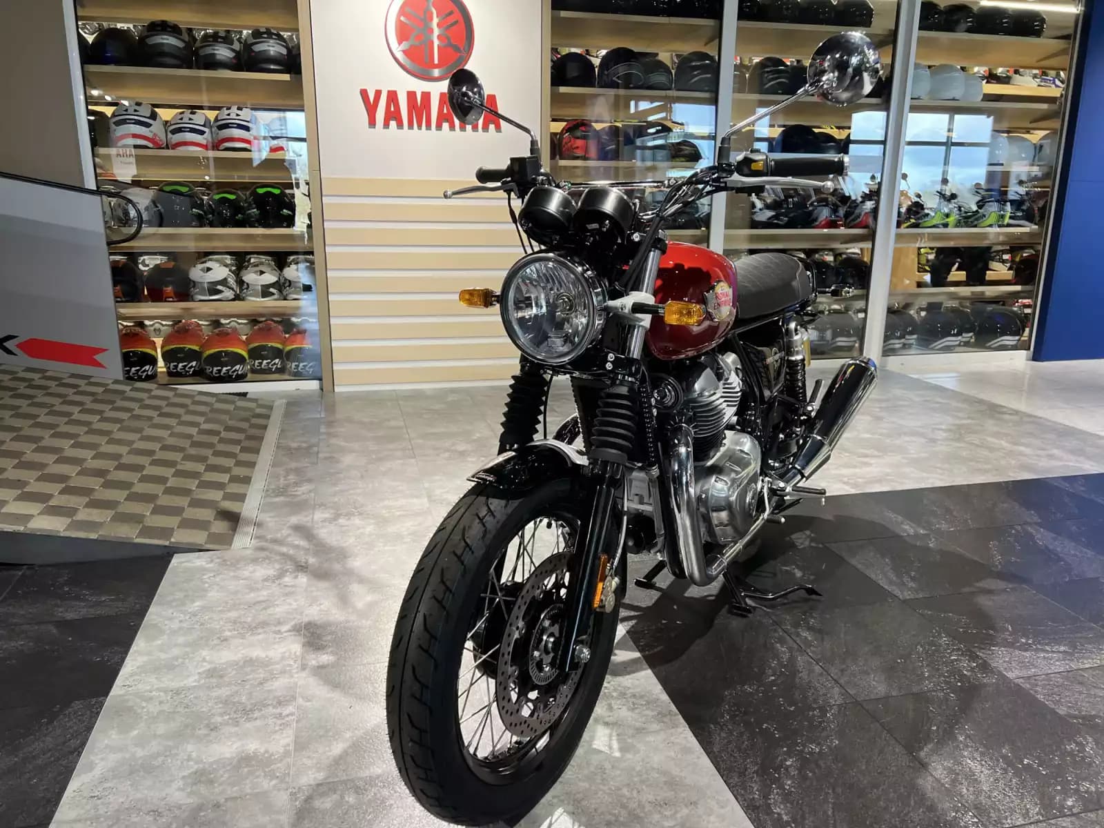Royal Enfield Interceptor Canyon Red - Photo 1