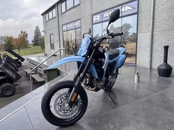 Suzuki DR-Z 400 Supermotard - Photo 2