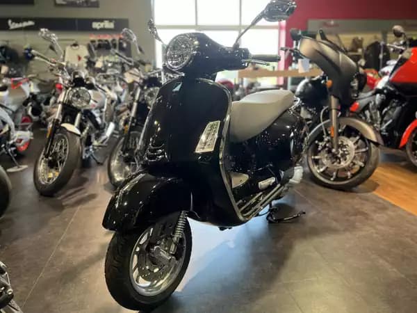 Vespa GTS 310 Classica - Photo 2