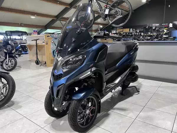 Piaggio MP3 530 - Photo 2