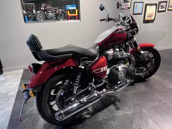 Royal Enfield Super Meteor 650 Rouge Celestial - Photo 2