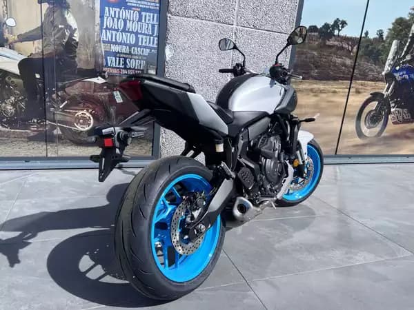 Yamaha MT-07 Y-AMT - Photo 2