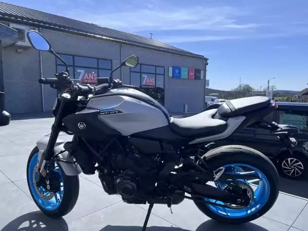 Yamaha MT-07 Y-AMT - Photo 3
