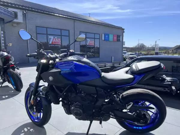 Yamaha MT-07 Y-AMT - Photo 3