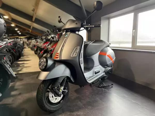 Vespa GTV 310 - Photo 2