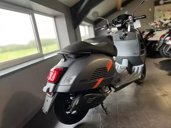 Vespa GTV 310 - Photo 2