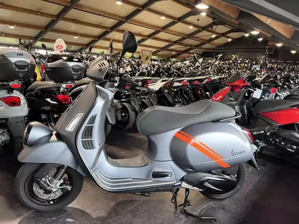 Vespa GTV 310 - Photo 3