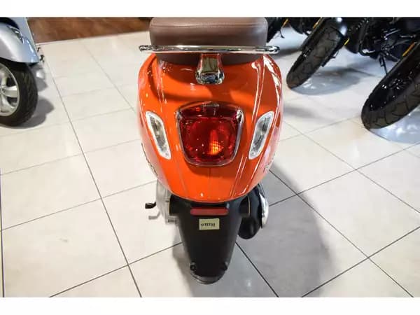 Vespa Primavera 50 ORANGE PASTEL - Photo 2