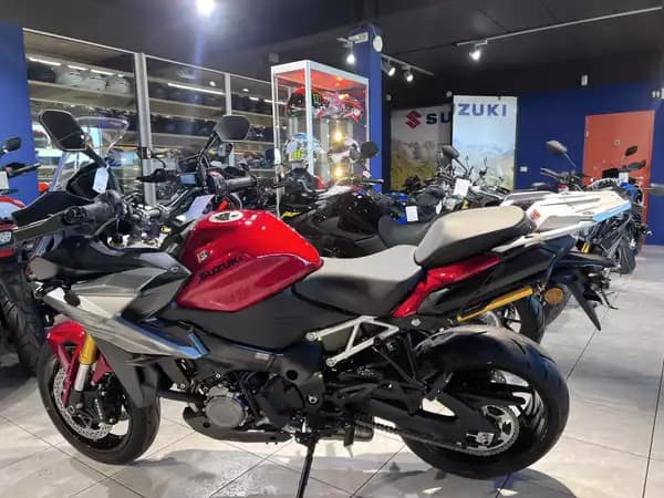 Suzuki GSX-S 1000GX - Photo 3