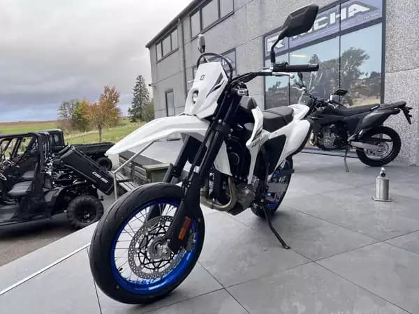 Suzuki DR-Z 400 Supermotard - Photo 2