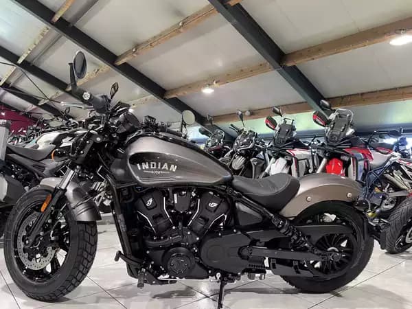 Indian Scout Bobber Ltd + Tech Heavy Metal - Photo 3