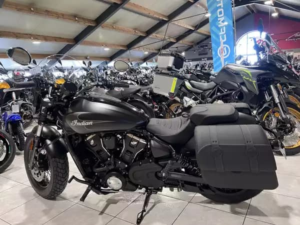 Indian Super Scout 1250 Ltd + Tech Black Nara Bronze Metallic - Photo 3