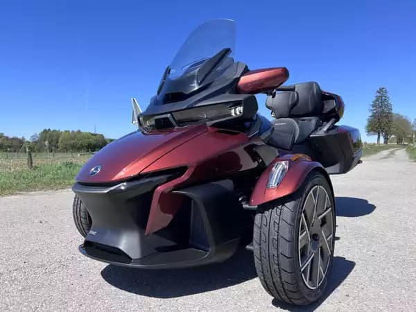 Can Am Spyder RT SEA TO SKY - Photo 2