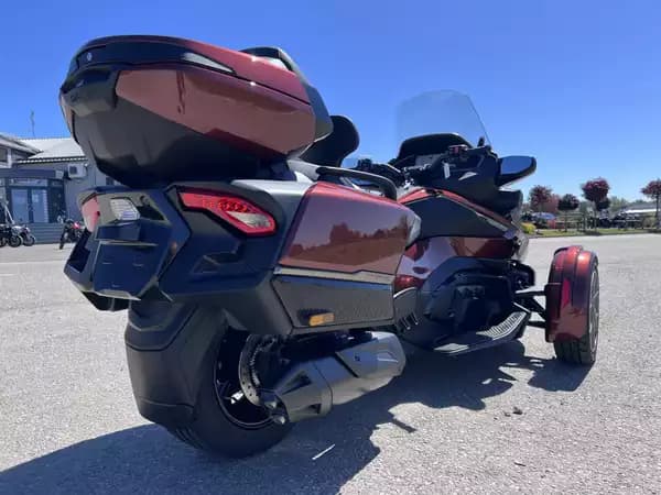 Can Am Spyder RT SEA TO SKY - Photo 3