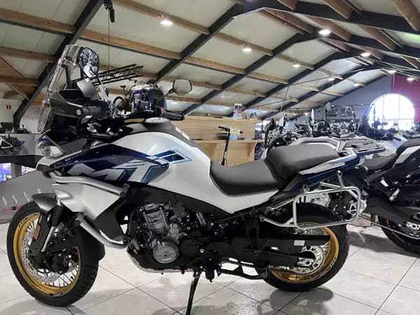 CF Moto 800 MT EXPLORER - Photo 3