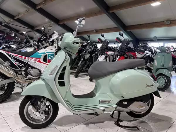 Vespa GTS 125 Classica - Photo 3