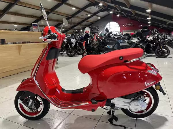 Vespa Primavera 50 RED classe B 45 Km/h - Photo 3