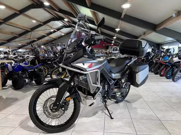 Honda Transalp 750 - Photo 2
