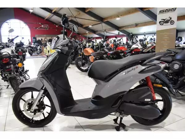 Piaggio Liberty 50 4T SPORT - Photo 3