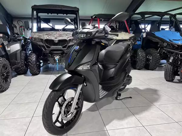 Piaggio Liberty 50 4T SPORT - Photo 2