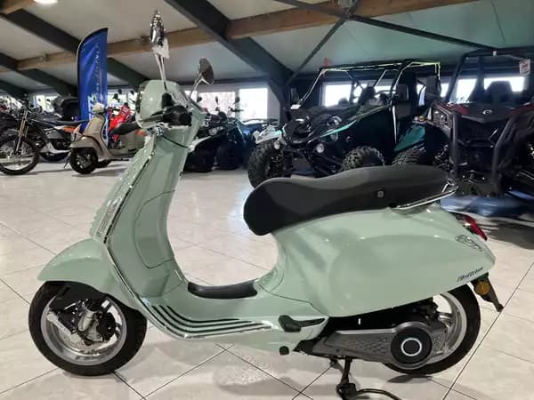 Vespa Elettrica 45 Km/h - Photo 3