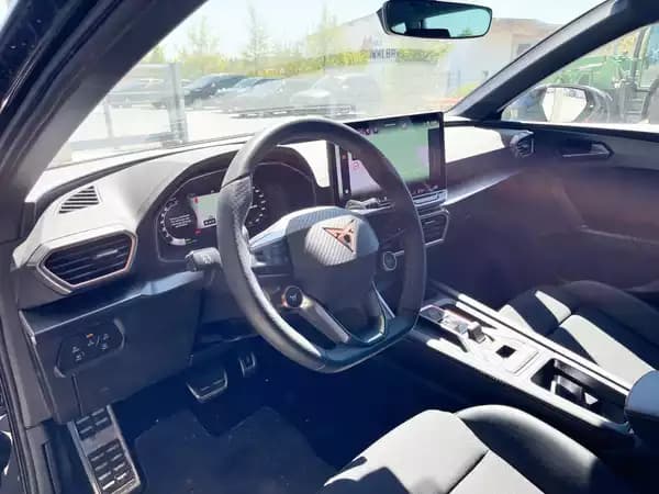 Cupra Leon 1.5 eTSi DSG 150 Kombi - Photo 3