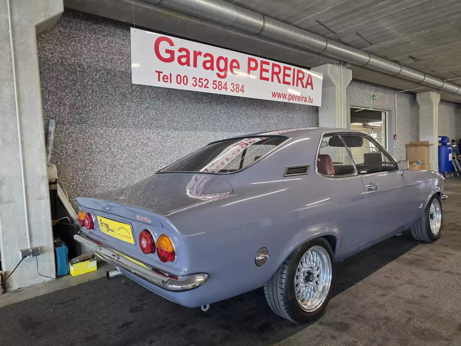 Opel Manta 1.9 - Photo 1