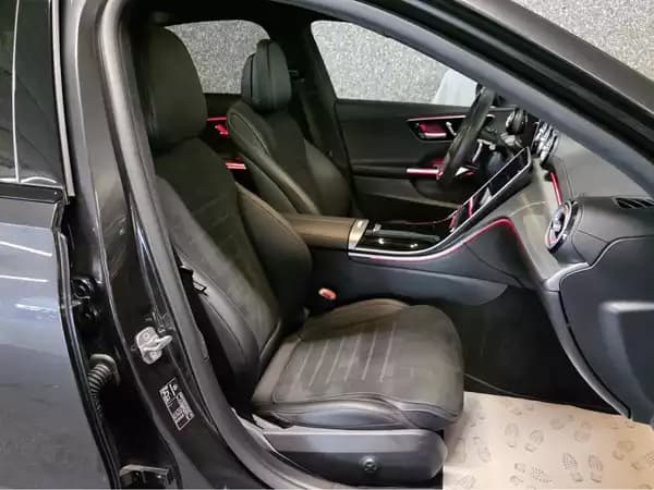 Mercedes-Benz C 180 AMG LINE PANO CUIR NAVI 1 HAND - Photo 3
