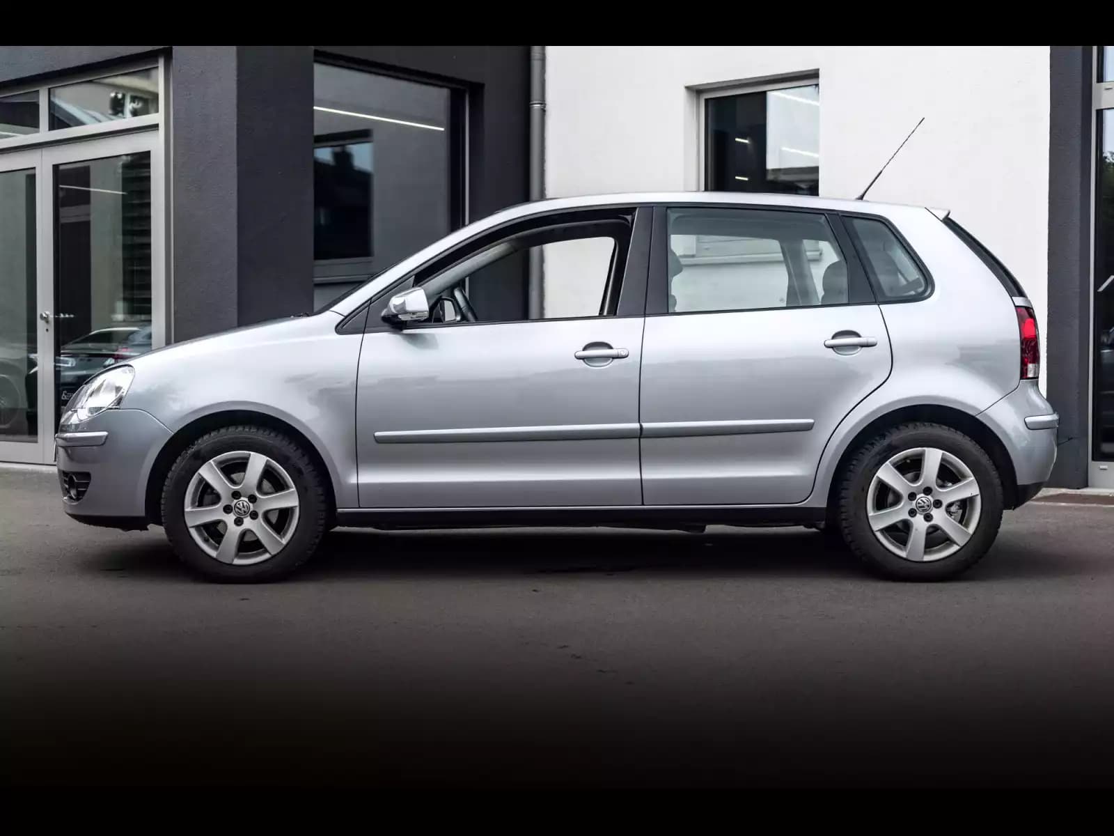 Volkswagen Polo IV (9N3) 1.4 UNITED - Photo 1