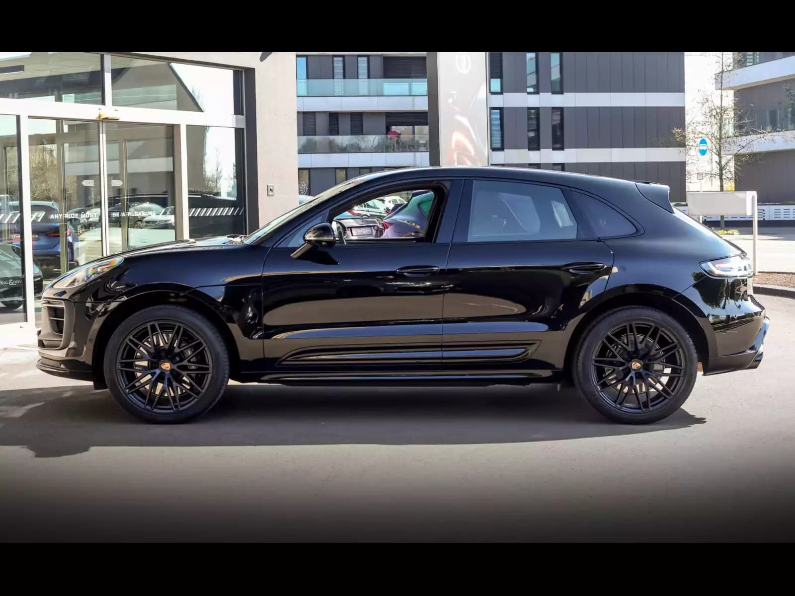 Porsche Macan III GTS PDK - Photo 1