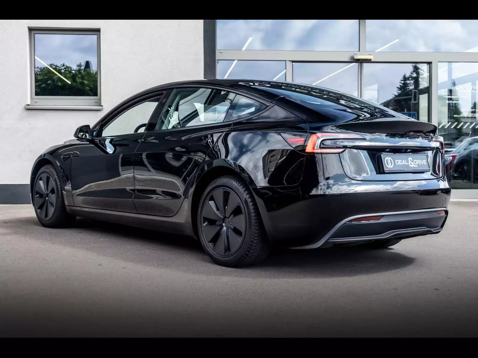 Tesla Model 3 HIGHLAND PREMIUM RWD - Photo 1