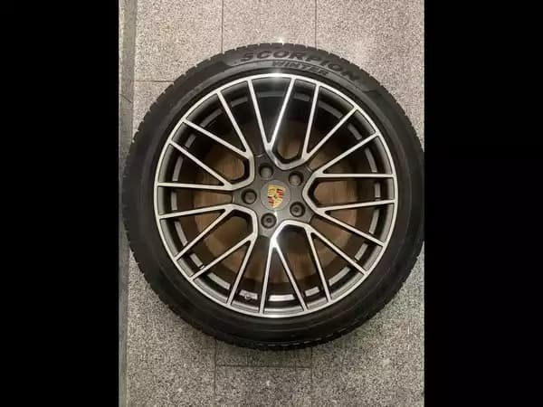 Jantes alu + Pneus hiver 21 305/35 R21 109V - Photo 2