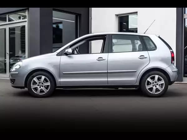 Volkswagen Polo IV (9N3) 1.4 UNITED - Photo 2