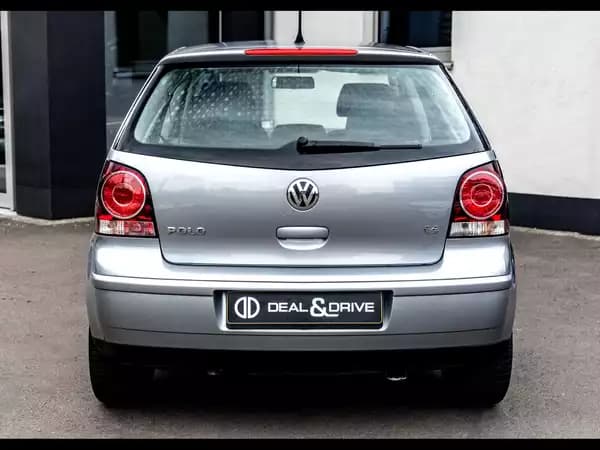 Volkswagen Polo IV (9N3) 1.4 UNITED - Photo 3