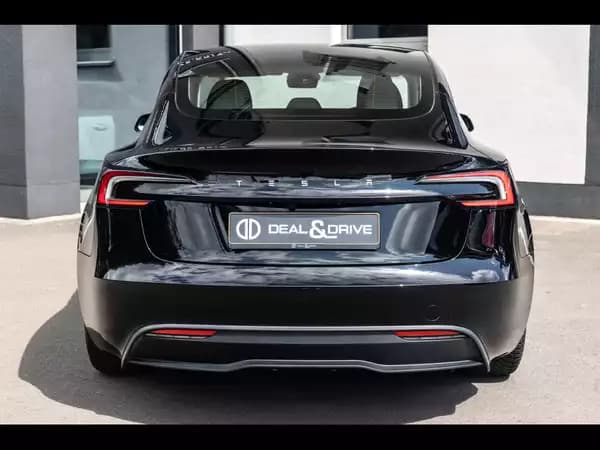 Tesla Model 3 HIGHLAND PREMIUM RWD - Photo 3